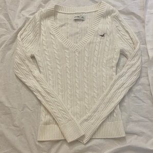 Hollister White Cable Knit V-Neck Sweater with Embroidered Logo